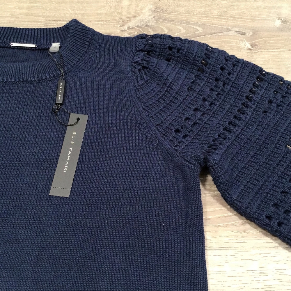 ELIE TAHARI Sophisticated Chic Navy Blue Sweater Top - Picture 4 of 10